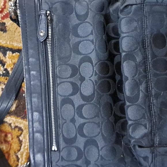 Coach black bag - Picture 3 of 4